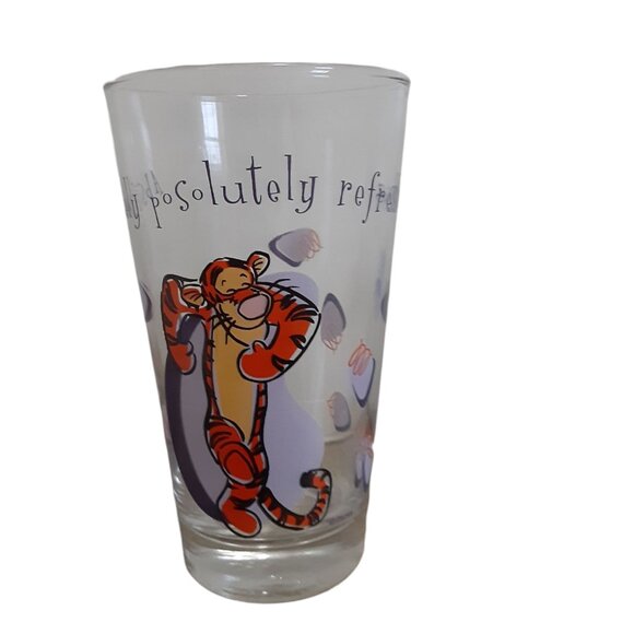 Winnie the Pooh Anchor Hocking 16 oz Glasses Pooh Bear Tigger Piglet Collectible - Picture 2 of 5